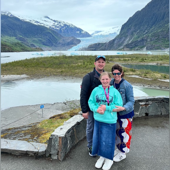 Meet the Posher - Picture 4 of 16